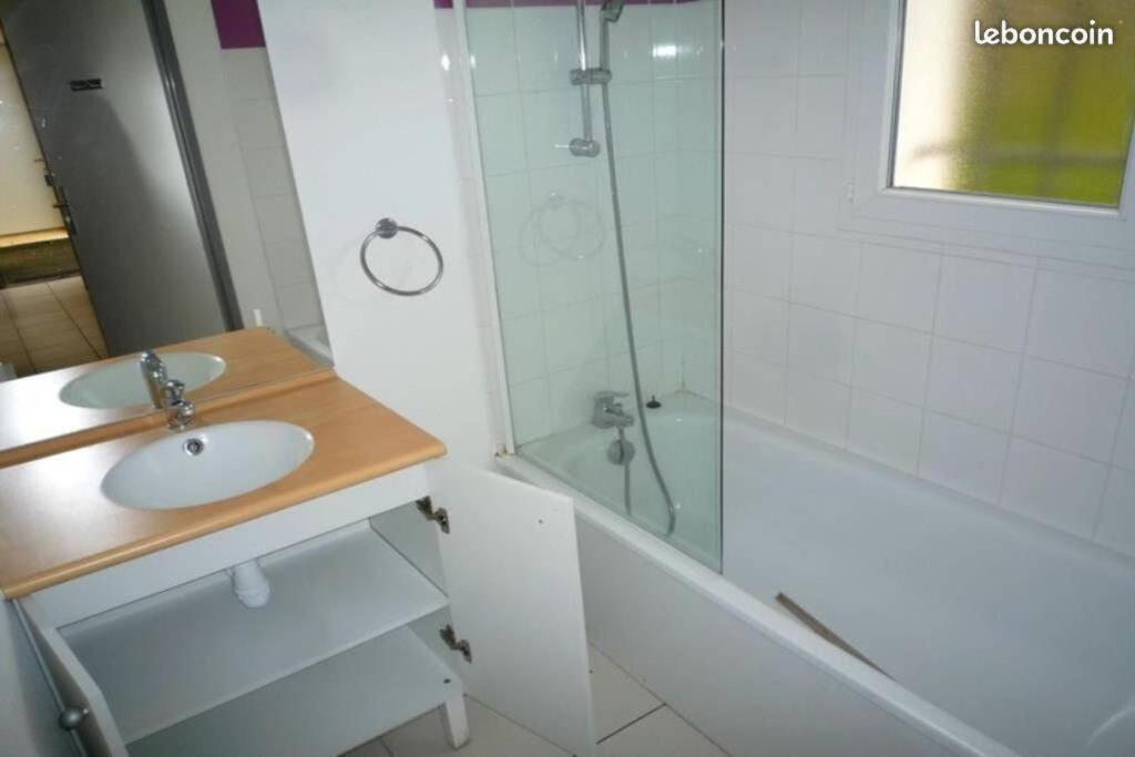 T3 La Savane Saint Geniez D'Olt 2 Piscines Chauffees Dans Une Charmante Residence De Vacances Zewnętrze zdjęcie