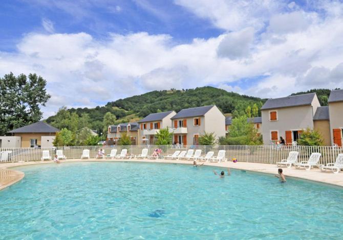T3 La Savane Saint Geniez D'Olt 2 Piscines Chauffees Dans Une Charmante Residence De Vacances Zewnętrze zdjęcie
